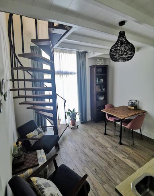 Volledig Gerenoveerde Luxe Gastsuite Met Ontbijt Флиссинген Экстерьер фото